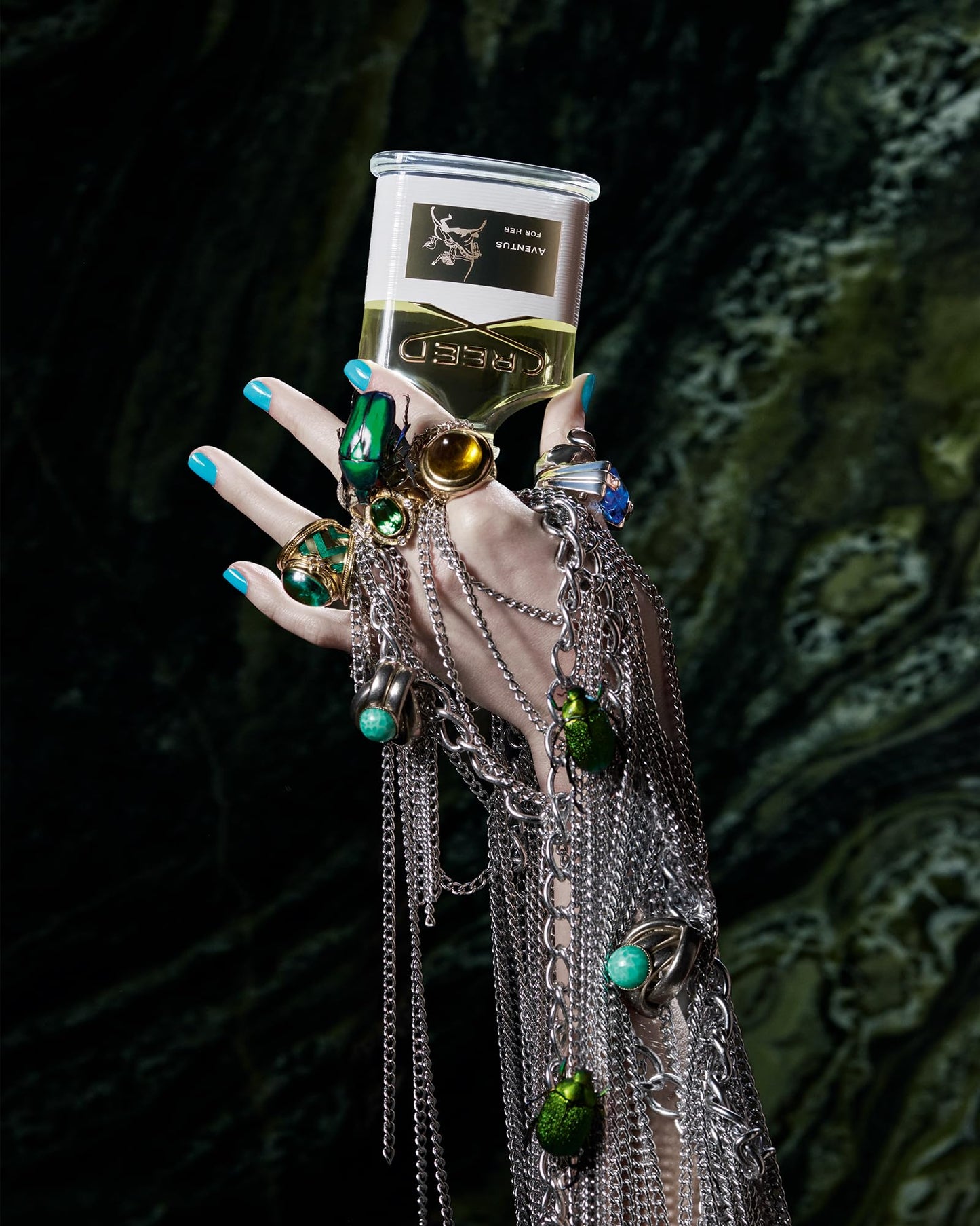 Creed Aventus For Her – Women's Luxury Perfume – Woody Fresh, Crisp, Fruity & Floral Fragrance