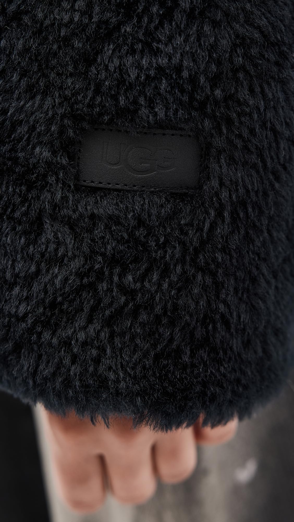 UGG womens Emmalyn Uggfluff Puffer Jacket