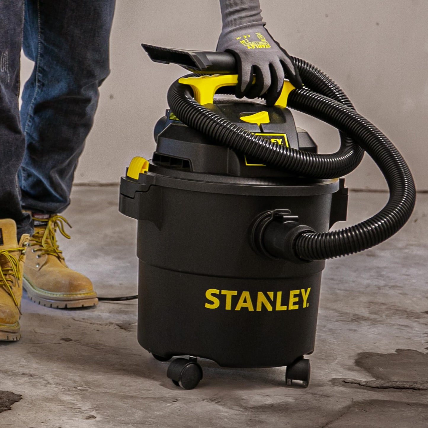 Stanley - SL18116P Wet/Dry Vacuum, 6 Gallon, 4 Horsepower Black